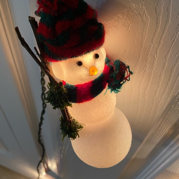 5 Electric White snowman with red & green scarf & hat - Picture 3 of 15